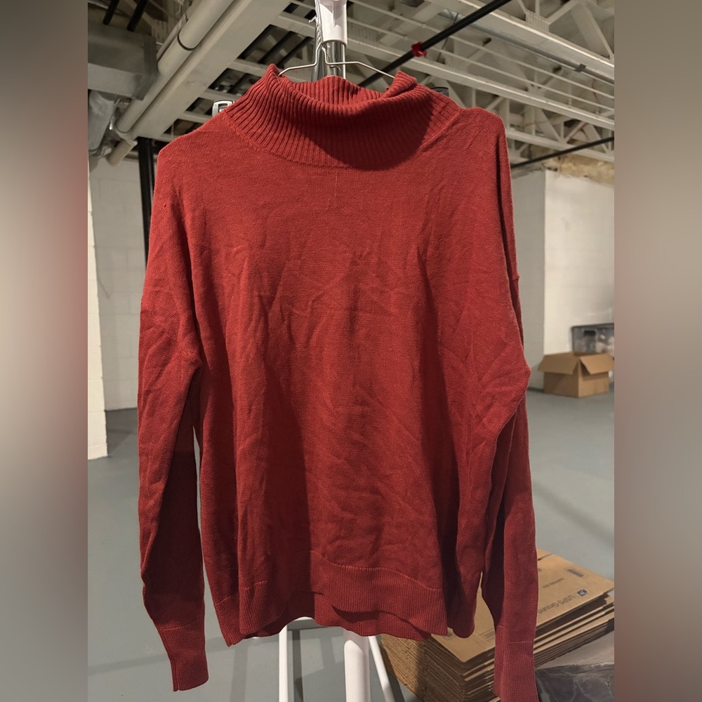 Treasure & Bond Long Sleeve Cowl Neck Sweater size medium